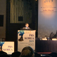 Ptosis Repair of the Upper Eyelids: Optimizing Functional and Aesthetic Outcomes. Presented at PRS Korea 2019, Seoul, Korea, 10 November 2019. MH Plastic-Surgery Ptosis Repair of the Upper Eyelids Optimizing Functional and Aesthetic Outcomes